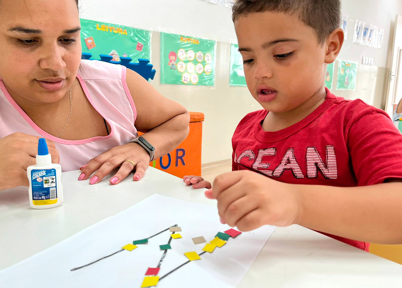 Atividades lúdicas para formação das bases para a alfabetização